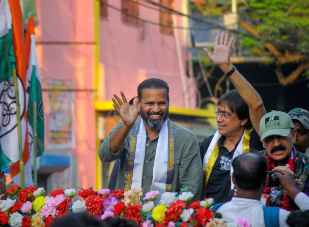 TMC MP Claims Yusuf Pathan Received a Call From Amit Shah, Sparking Political Buzz