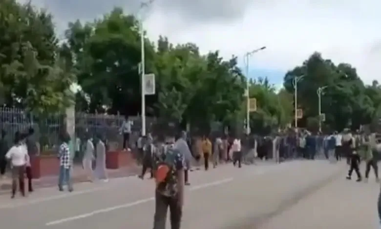 kj