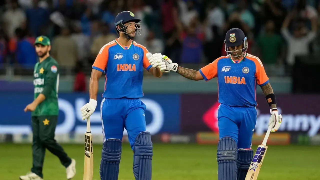 Asia cup 2025 IND vs PAK match Indian Player Not shaking hands Punishment  