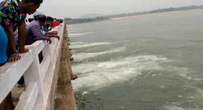 Hirakud reservoir 