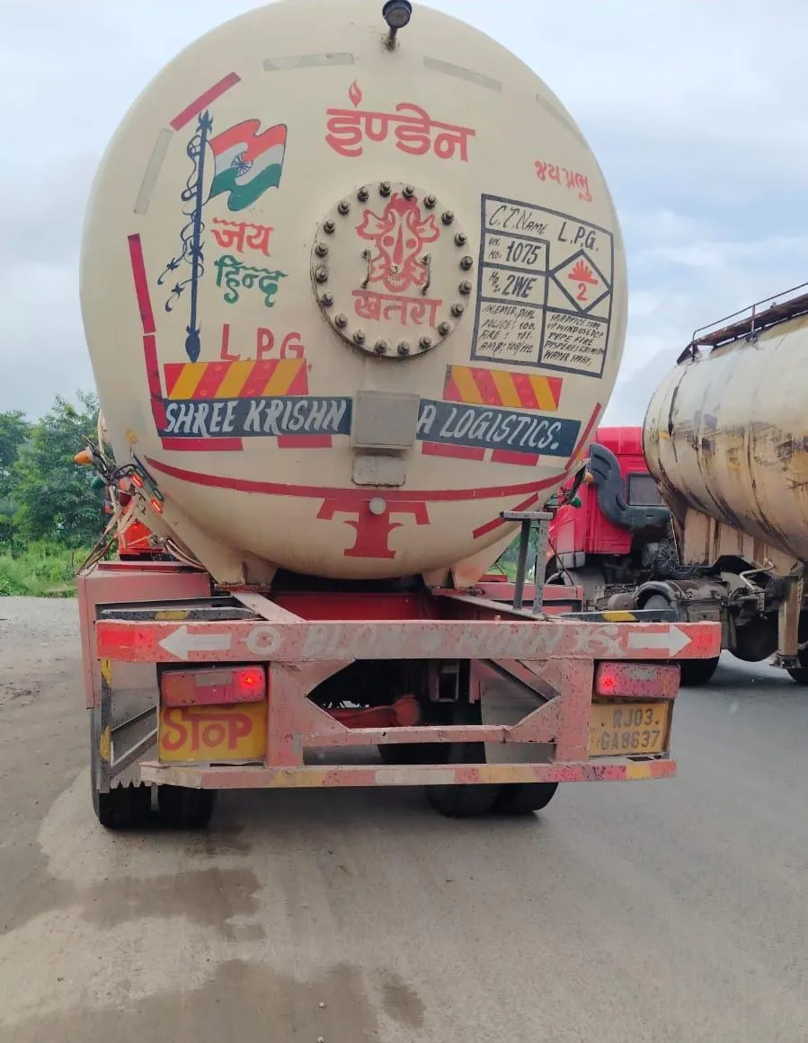 oil tanker