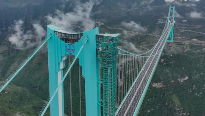  China