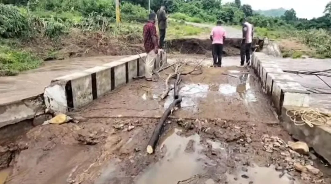 Heavy rains cause extensive damage in Sorada