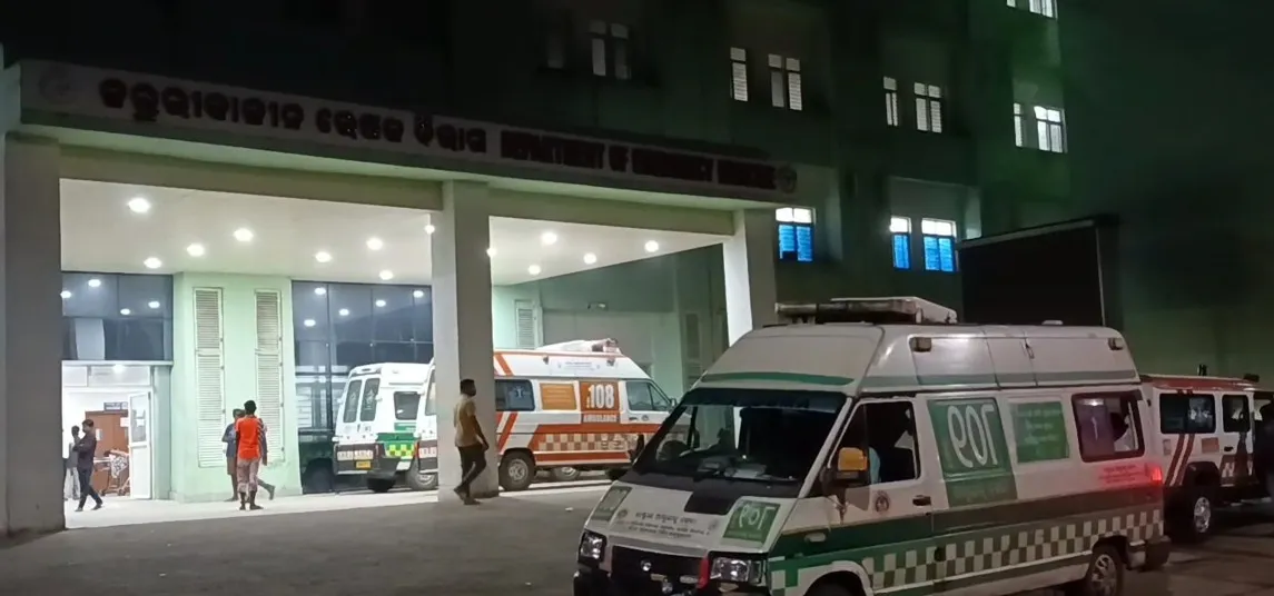 mother son got serious in craker blast at jaleswar