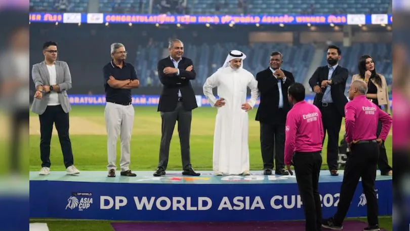 asia cup trophy controversy, mohsin naqvi