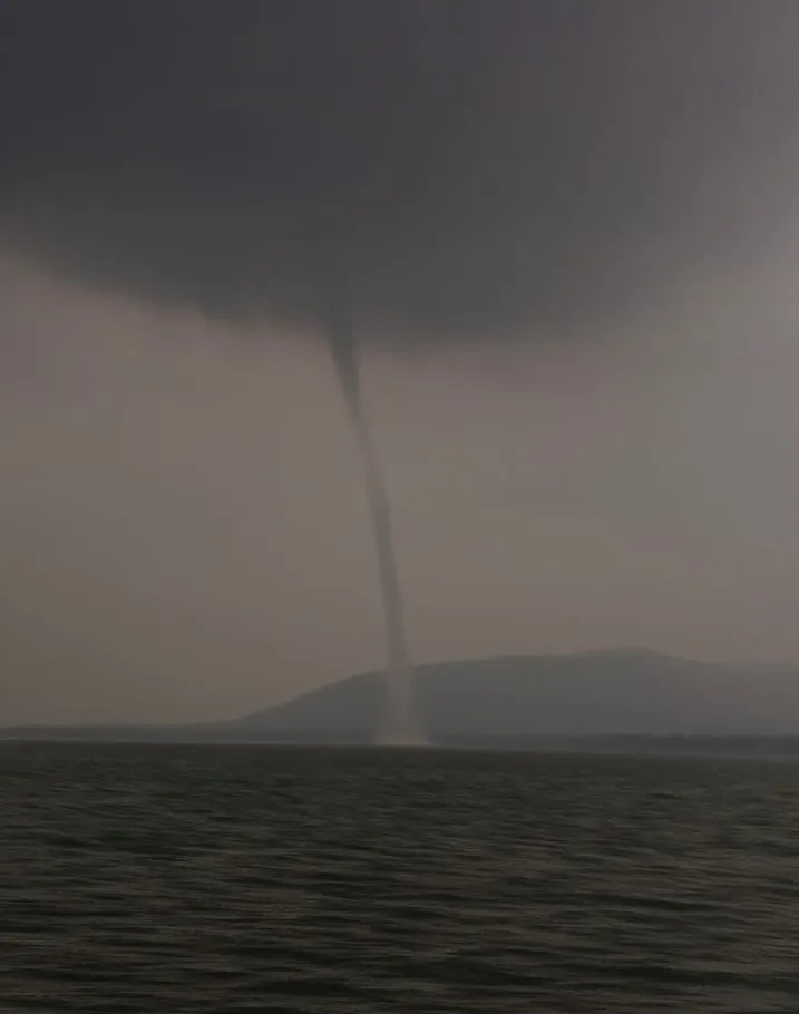 whirlwind in chilika tourists and fishermen scared