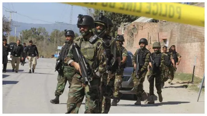 Suicide bomber attacks police training center