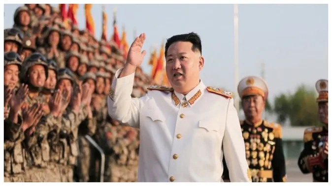 Kim Jong-un's huge military parade