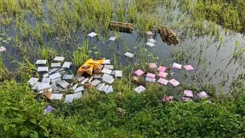 huge quantity craker seized in baranga