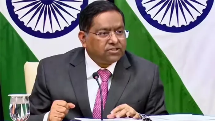 India warns Pakistan