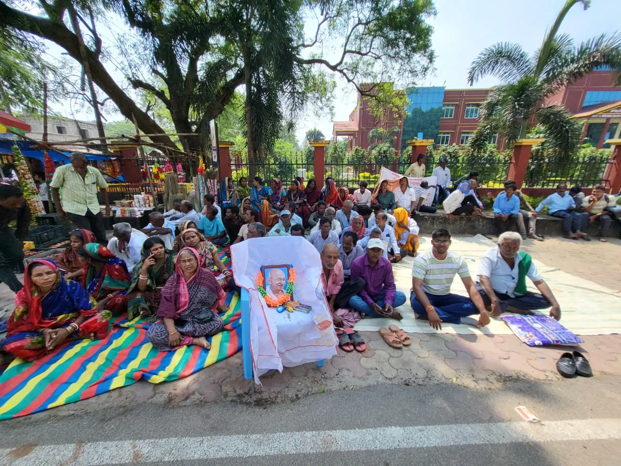 protest against illegal sand mining in keonjhar