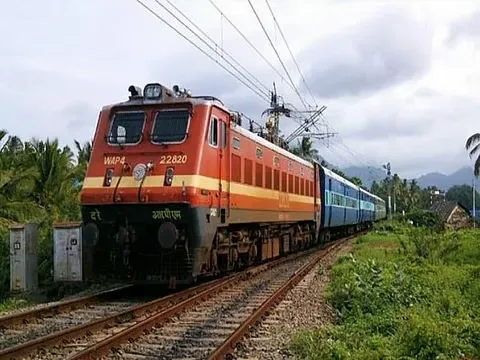 East Coast Railway Adds 367 Special Trains for Festival Rush