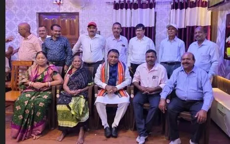 Chief Minister meets  friends mother