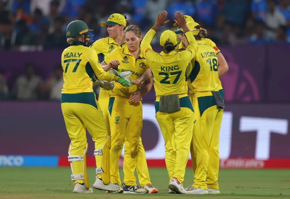 man stalks and molests Australian women cricketers 