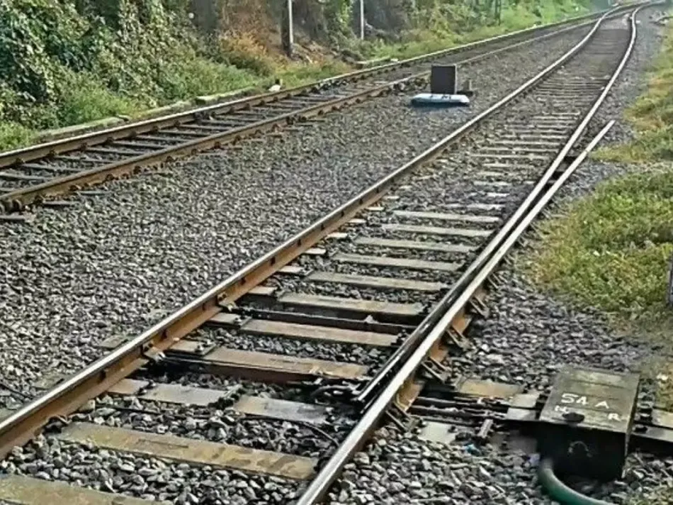 train track