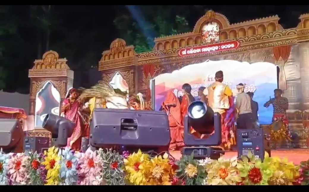 The second evening of the festival of Maa Bhairavi