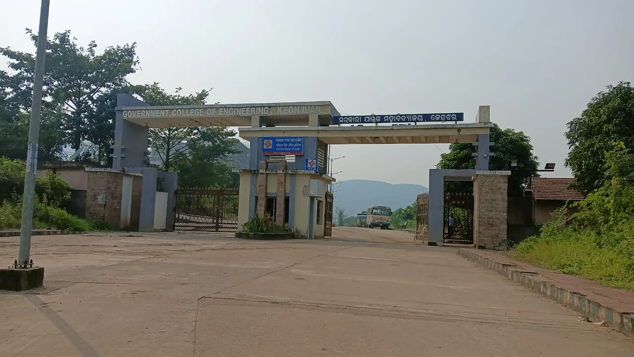 Keonjhar Government Mechanical College road be improved?