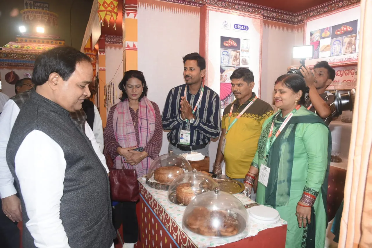 Food Supply Minister and Parliamentary Committee Members Visit Odisha Mandap