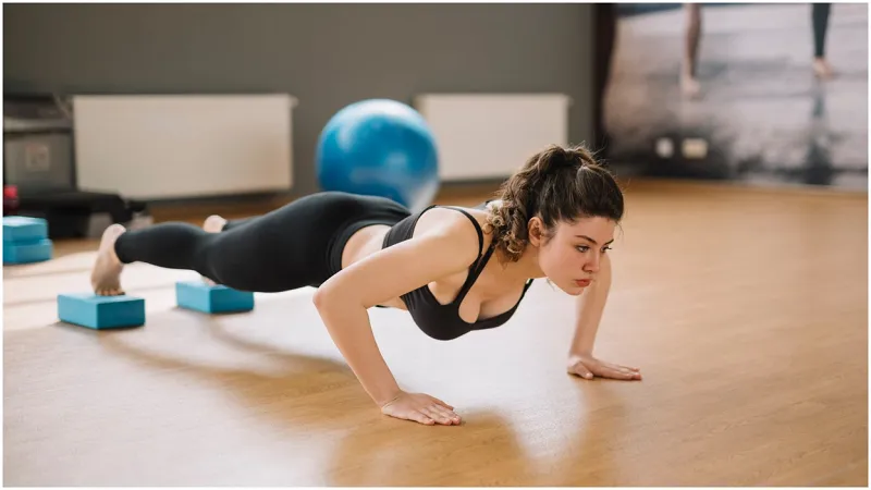 Women & Push-Ups: Should You Do It? Benefits Inside