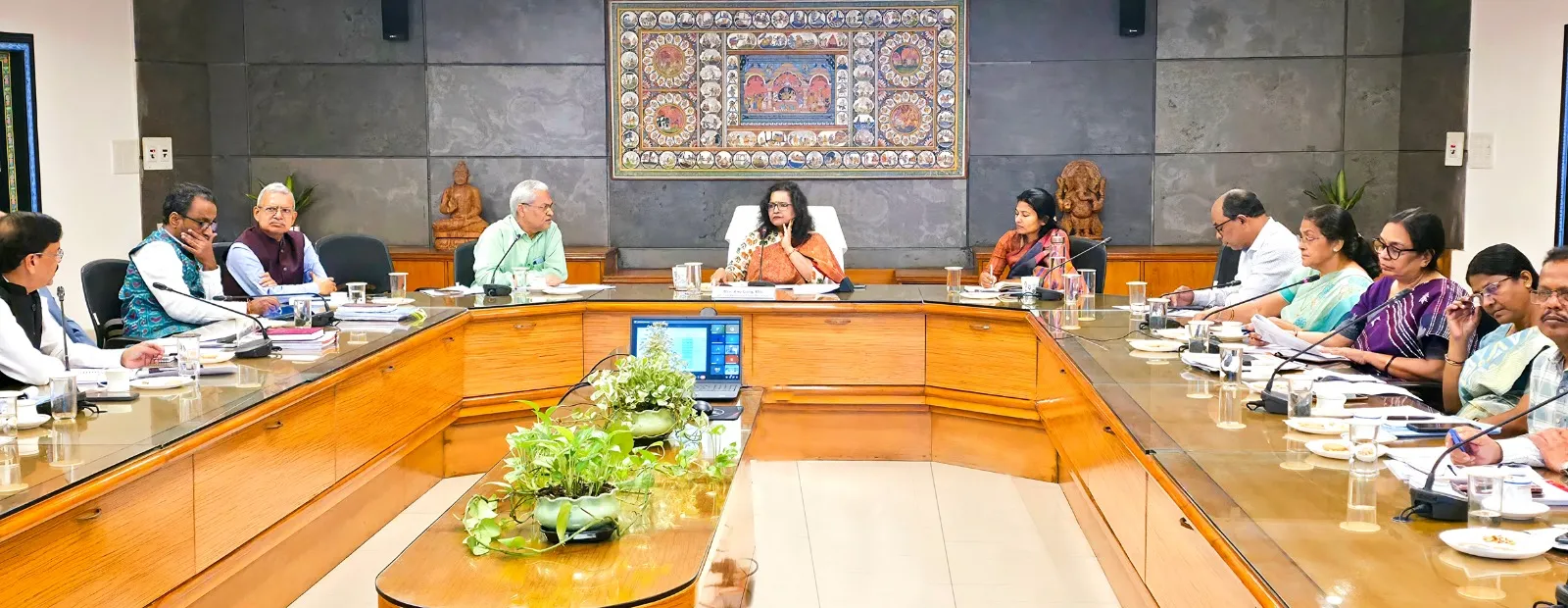 Development Commissioner reviews Water Resources Department expenditure plan