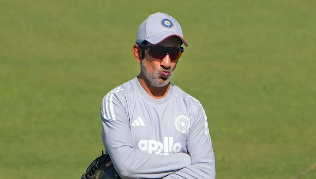 fans troll gautam gambhir in ranchi