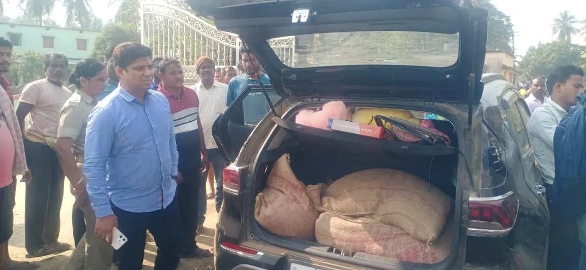 Mid-day meal rice theft incident in expensive car, headmistress suspended