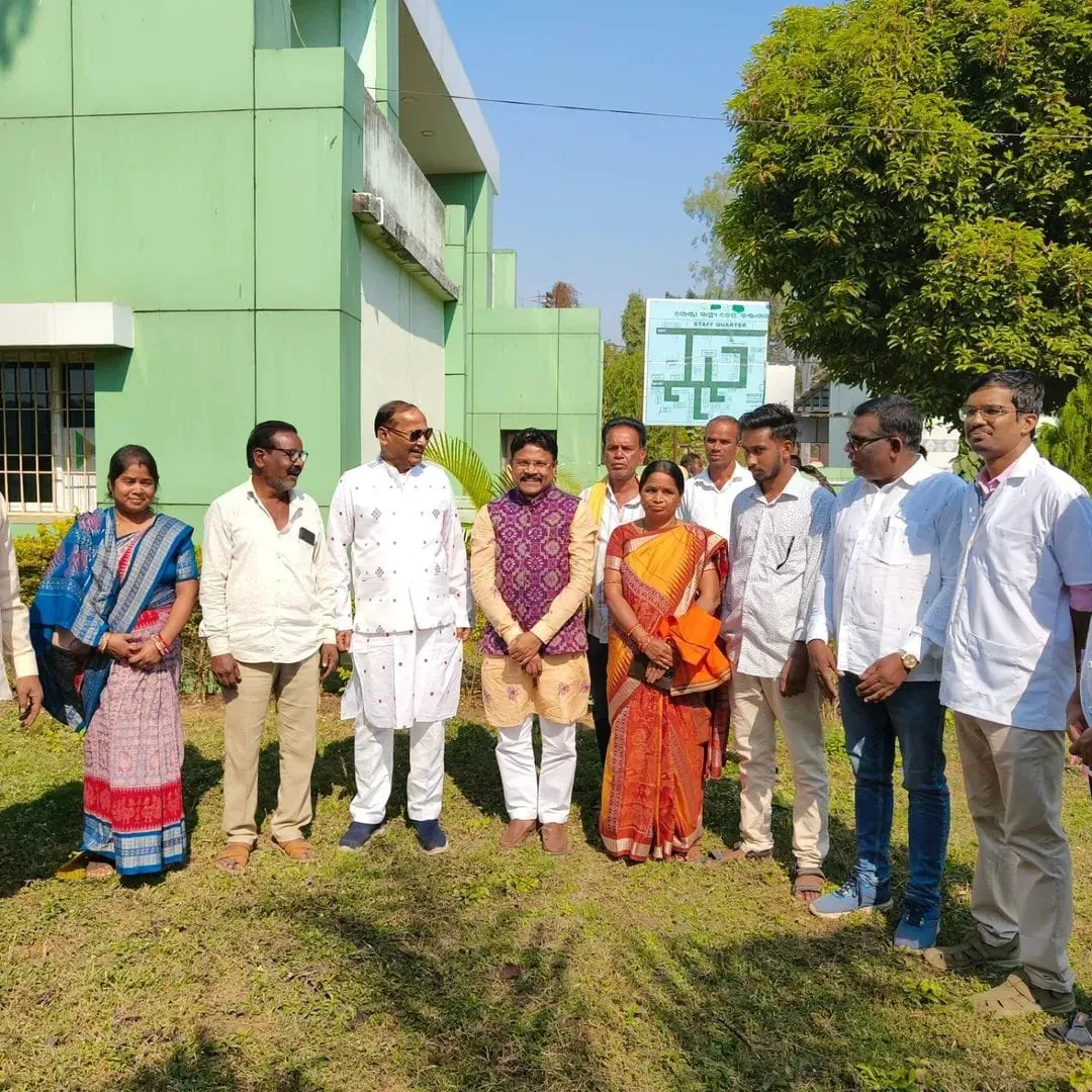 Health Minister Mukesh Mahalinga visits Kantamal Community Health Center