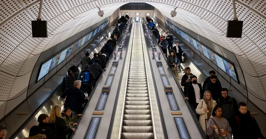 Wrong-Way Escalator Walk Costs Woman £1000 | London Case
