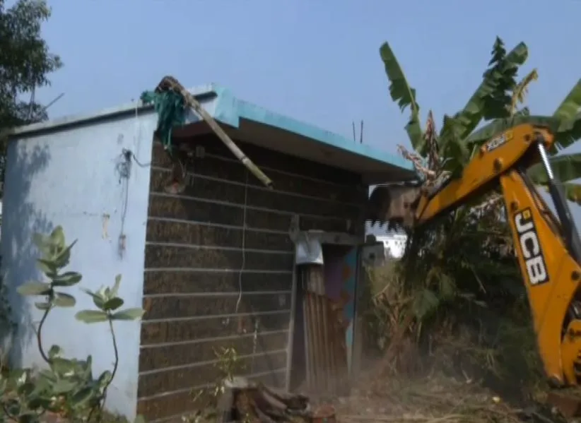 Puri Police Bulldozer Action on Drug Mafia Tiki Khan
