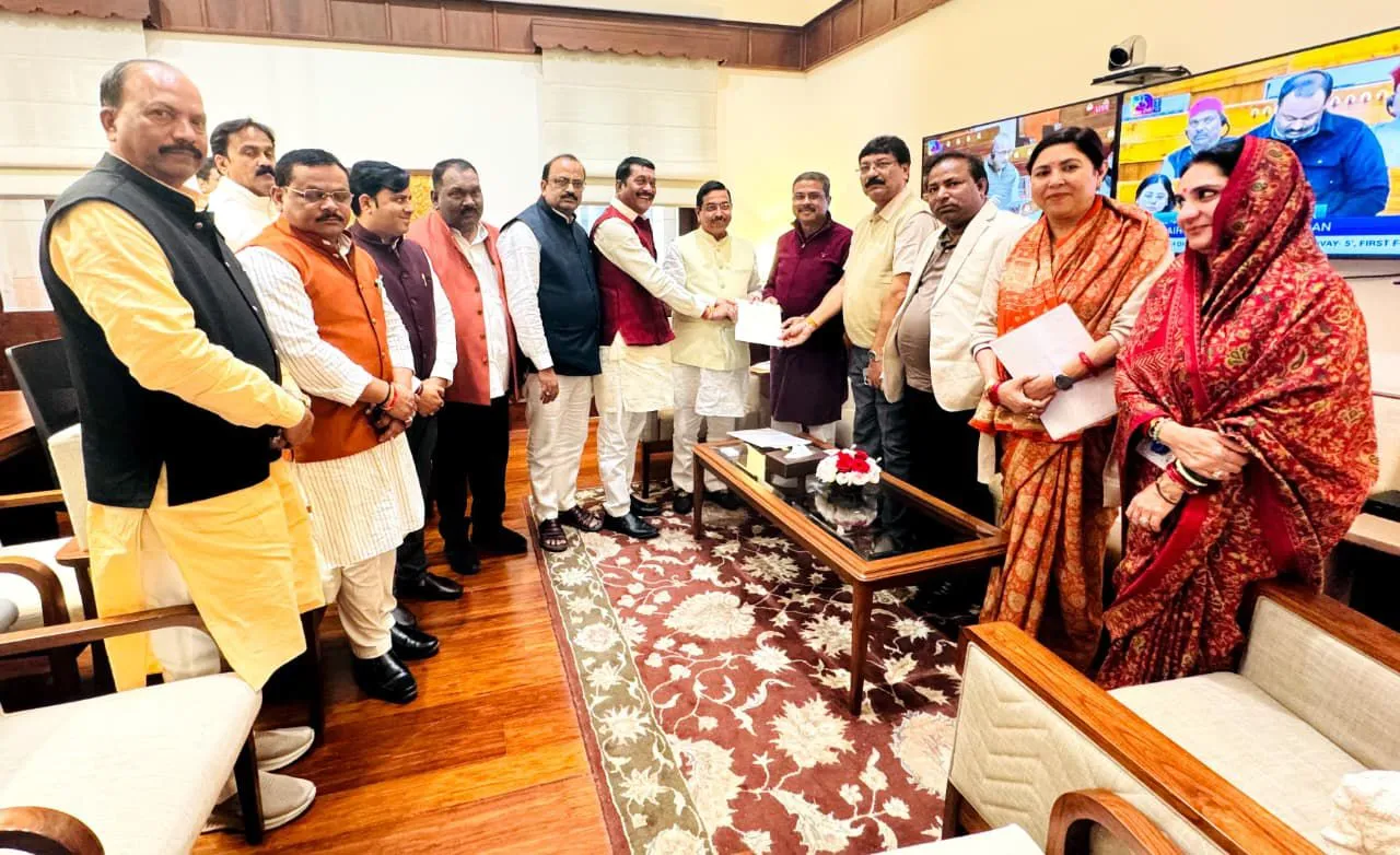 Odisha BJP delegation meets Union Consumer Affairs Minister