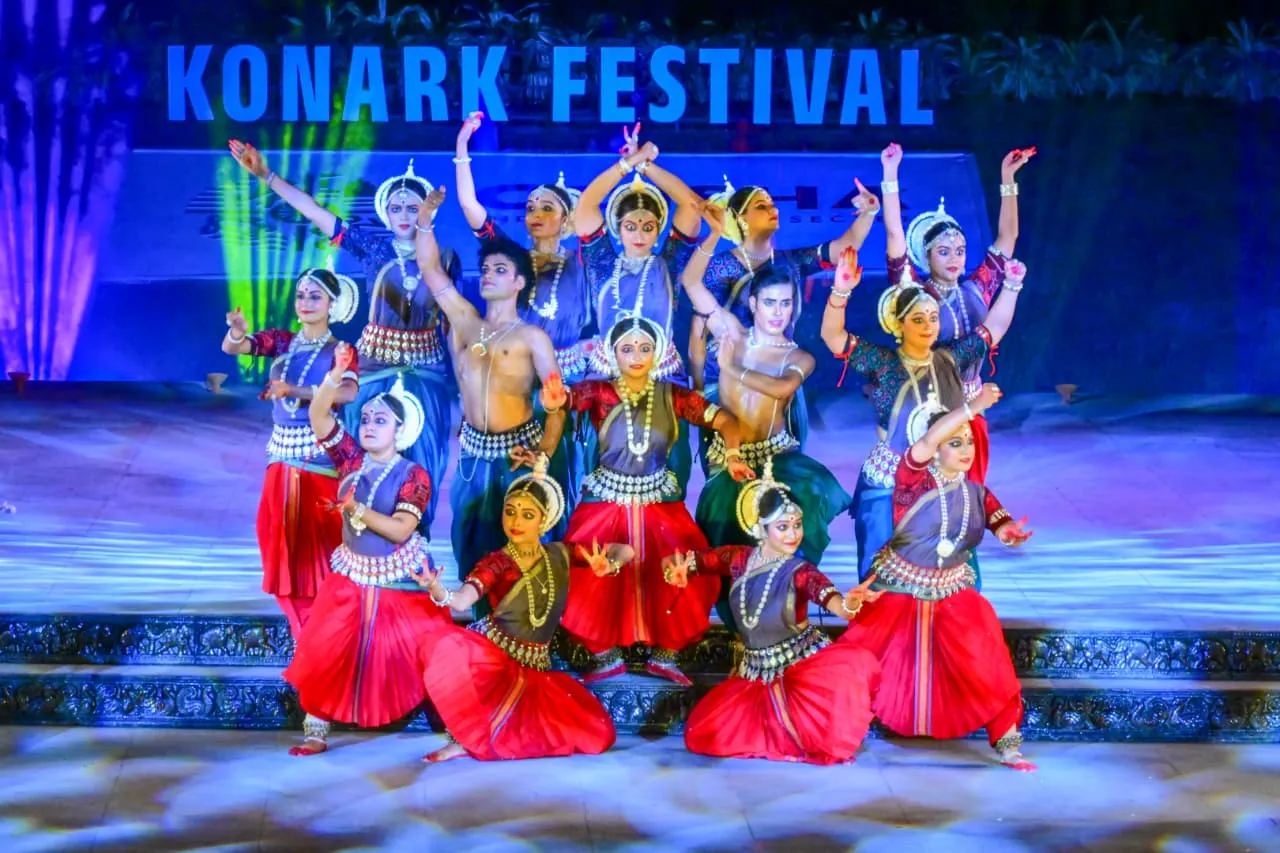 Konark Festival Dance Show Stuns the Audience