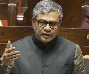 railways-provided-508-lakh-jobs-in-last-11-years