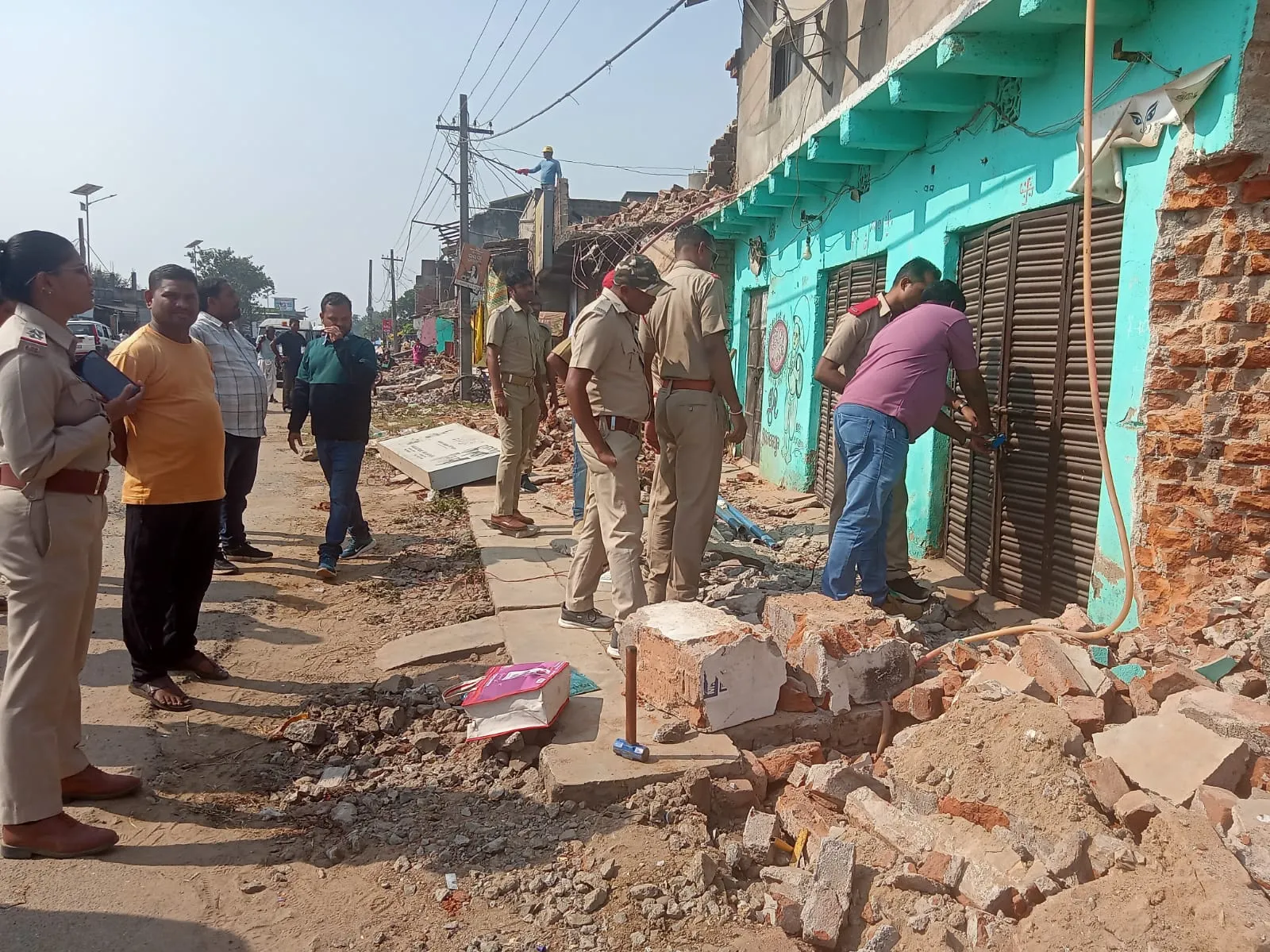 Panda Electronics locked down after forcible encroachment in boudh Sahajpal