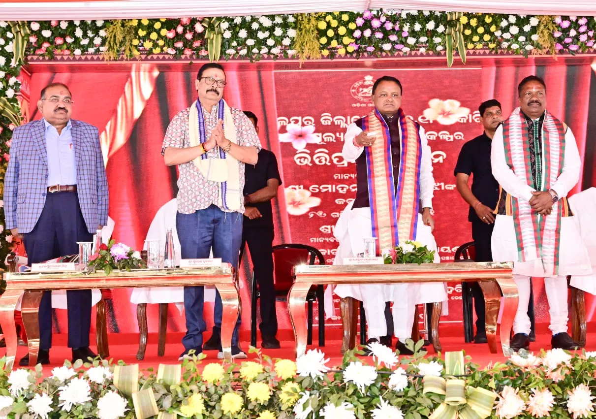 Chief Minister Visits Sambalpur, Inaugurates 14 Development Projects Worth ₹57 Crore