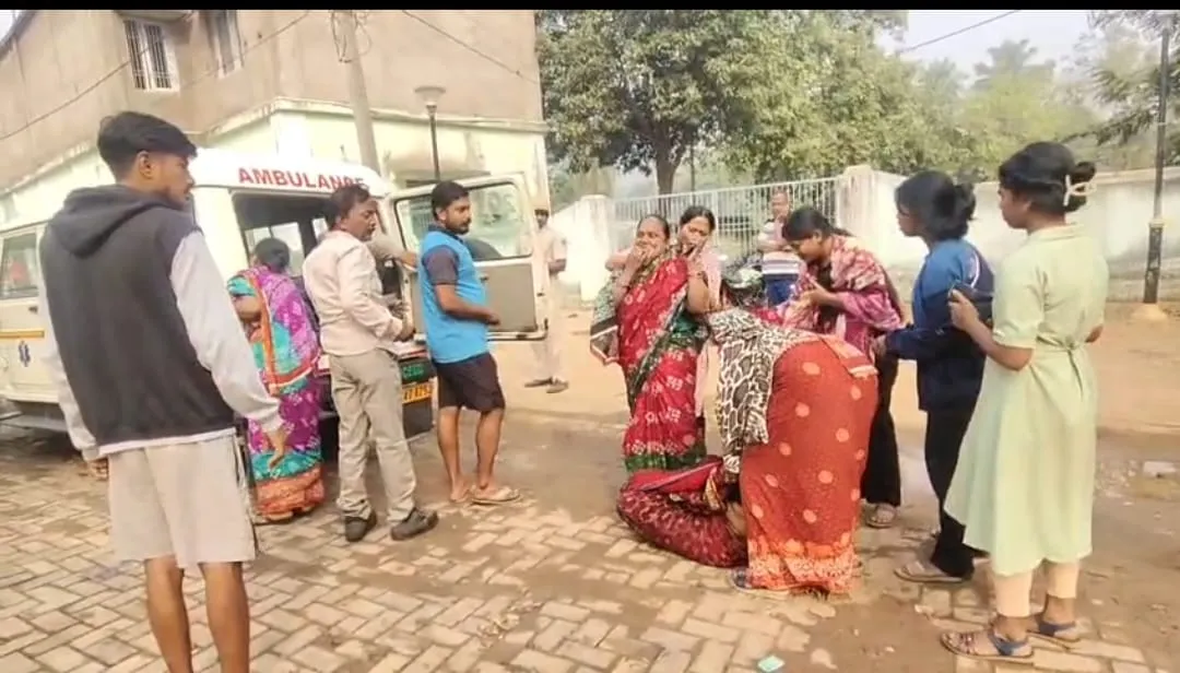 Son-in-law collapses while handling father-in-law's body, doctor declares him dead at hospital