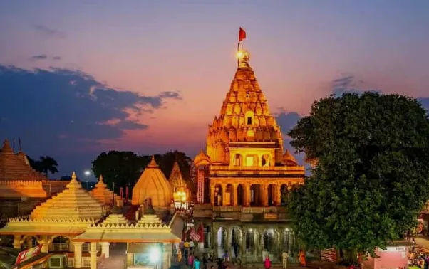 VIP Entry in Ujjain Mahakal Garbhgriha: Supreme Court Hearing Before CJI