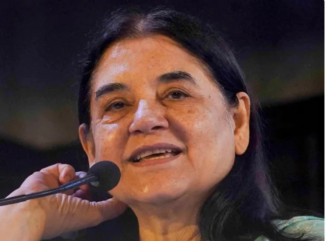  Maneka Gandhi 