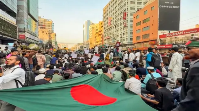 Bangladesh Suspends Most Visas for Indians at Kolkata, Mumbai and Chennai Missions