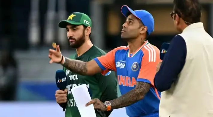 Pakistan won the toss and chose to bowl first against India in the ICC T20 World Cup 