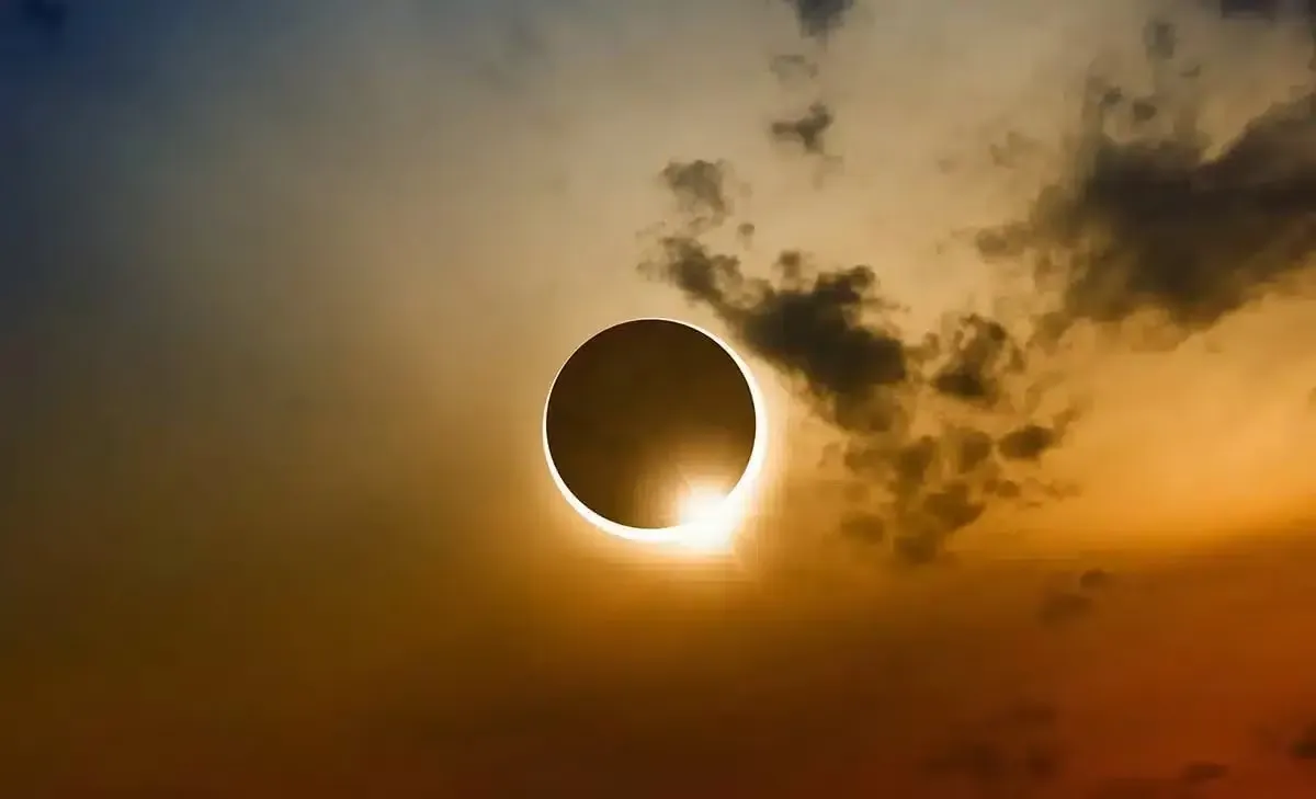  Solar Eclipse