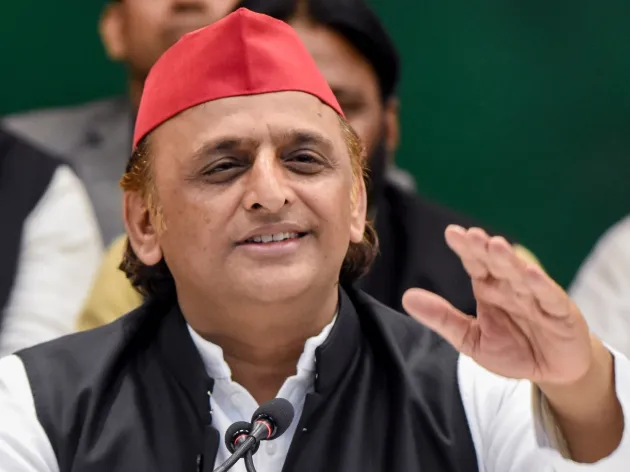 UP Politics Heats Up: Akhilesh Yadav Says 100 MLAs in Support, Dares CM in Lucknow