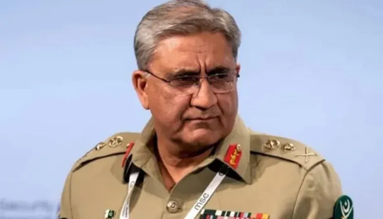 pakistan former army chief died