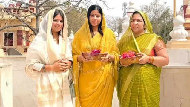 mp priya saroj simplicity in saree