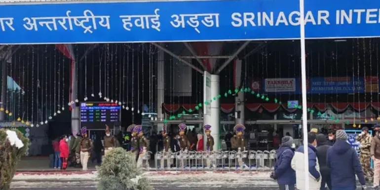 Garmin Satellite Phone Lands 2 US Citizens in Trouble at Srinagar Airport