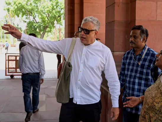 Derek O'Brien Challenges Narendra Modi to Resign if Mamata Banerjee Wins