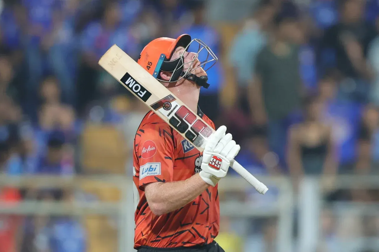 SRH Beat MI by 6 Wickets in Thrilling IPL Clash