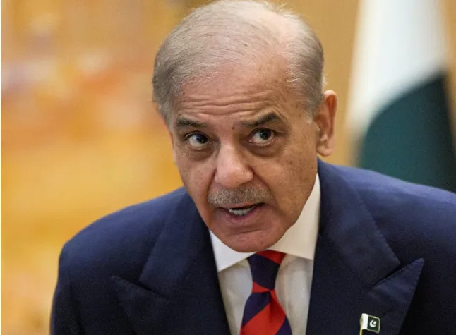 Big Setback for Pakistan: Etisalat UAE May Exit PTCL Telecom Sector