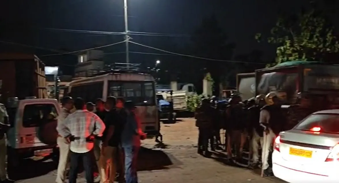 Third Degree Complaint at Barang Police Station; Road Blockade Cleared After 6 Hours