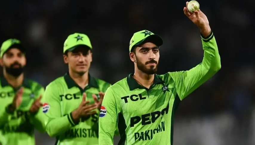Pakistan Spinner Arafat Minhas Takes Stunning Five-Wicket Haul on ODI Debut vs Australia