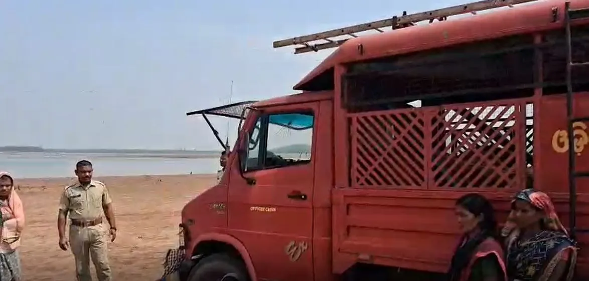 Youth Goes Missing While Fishing in Boat, Fire Brigade Continues Rescue Operation